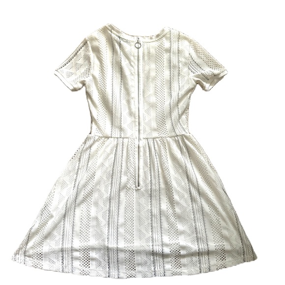 Topshop White Eyelet Dress. Size 2. - Picture 2 of 4